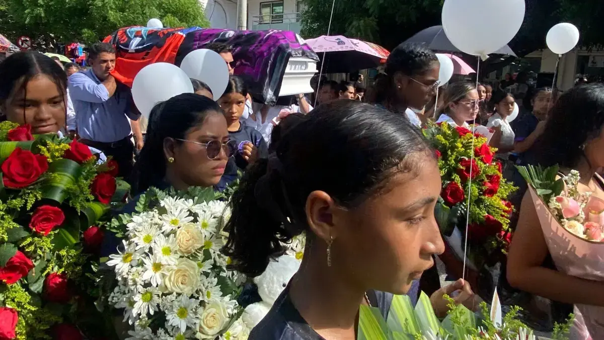 Baranoa liberó a Ariana Sofía, una niña de 11 años asesinada con una bala perdida

 – Desde dentro