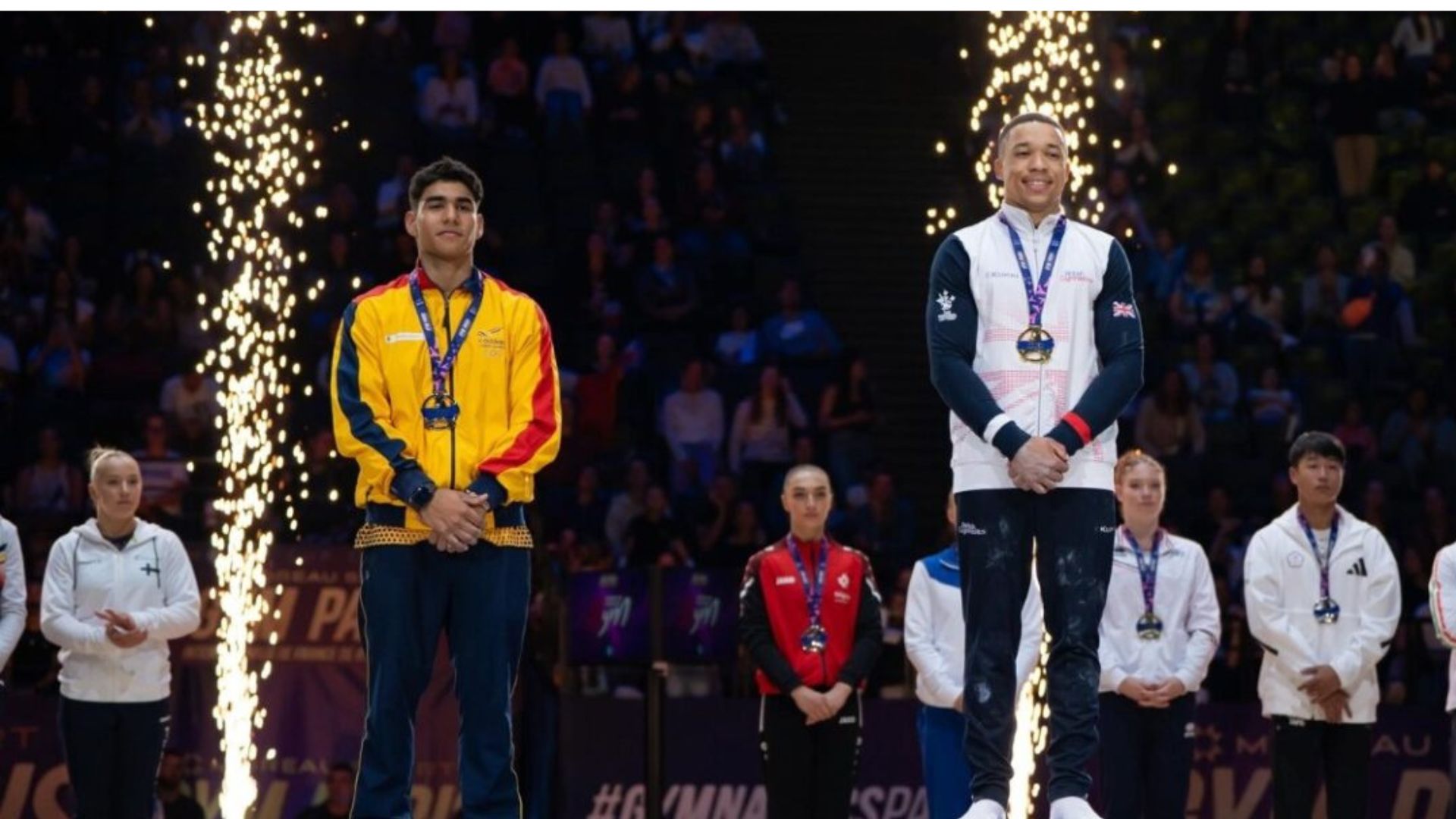 Ángel Barajas cuelga la Medalla de Plata en el mundo de la Copa Mundial de Gimnasia

 – Desde dentro
