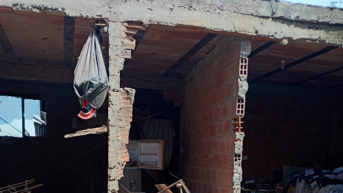 El número de heridos tras el atentado con cilindro bomba en la localidad de Robles en la comuna de Jamundí en el Valle: nuevos detalles

 – Desde dentro