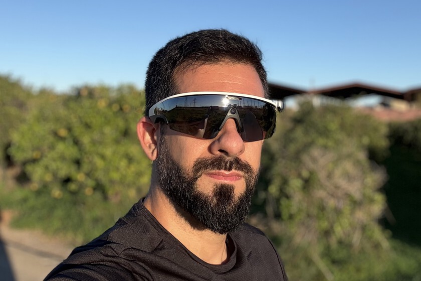 He probado las Oakley Meta Vanguard. Y he aprendido que el futuro de las gafas deportivas aún pesa demasiado – Desde dentro