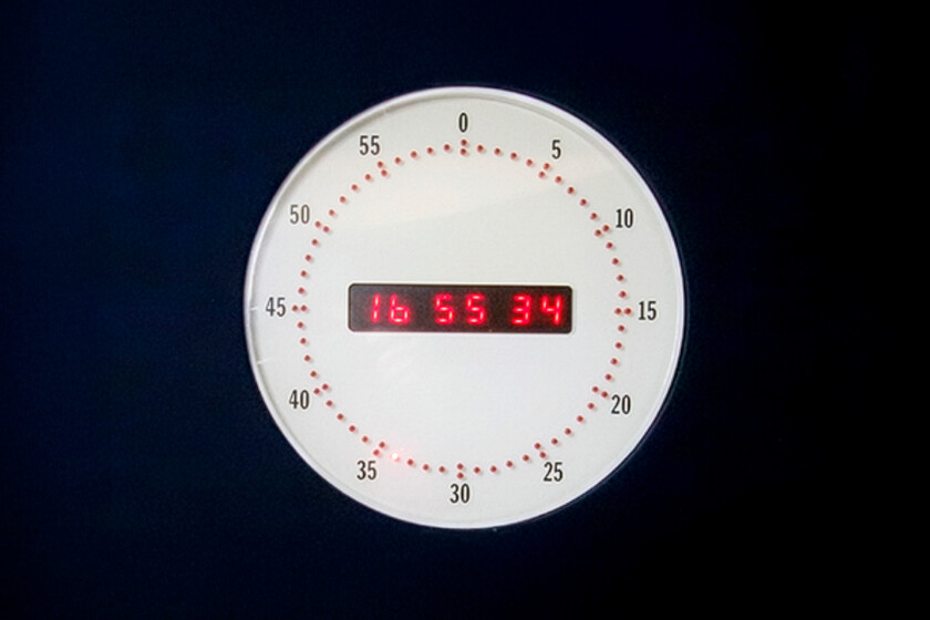 Los relojes atómicos parecían intocables. Un corte de energía provocó una desviación de la hora oficial de EE. UU.

 – Desde dentro