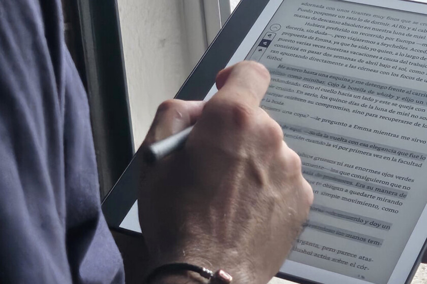 Una gran ventaja es la función de cuaderno digital.

 – Desde dentro