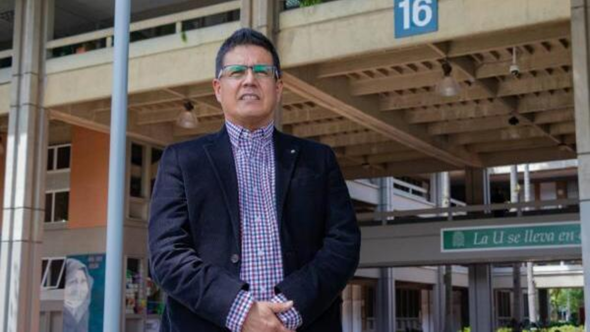 El Gobierno Nacional ordenó el reemplazo del rector ante una profunda crisis financiera

 – Desde dentro