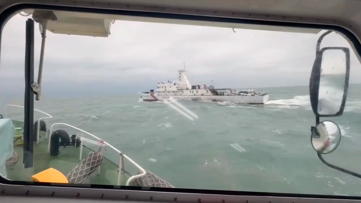 Reportan sobrevuelo de más de 80 aviones

 – Desde dentro