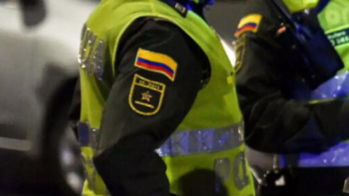 El alcalde Alejandro Eder confirmó el ataque que dejó al menos dos personas heridas

 – Desde dentro