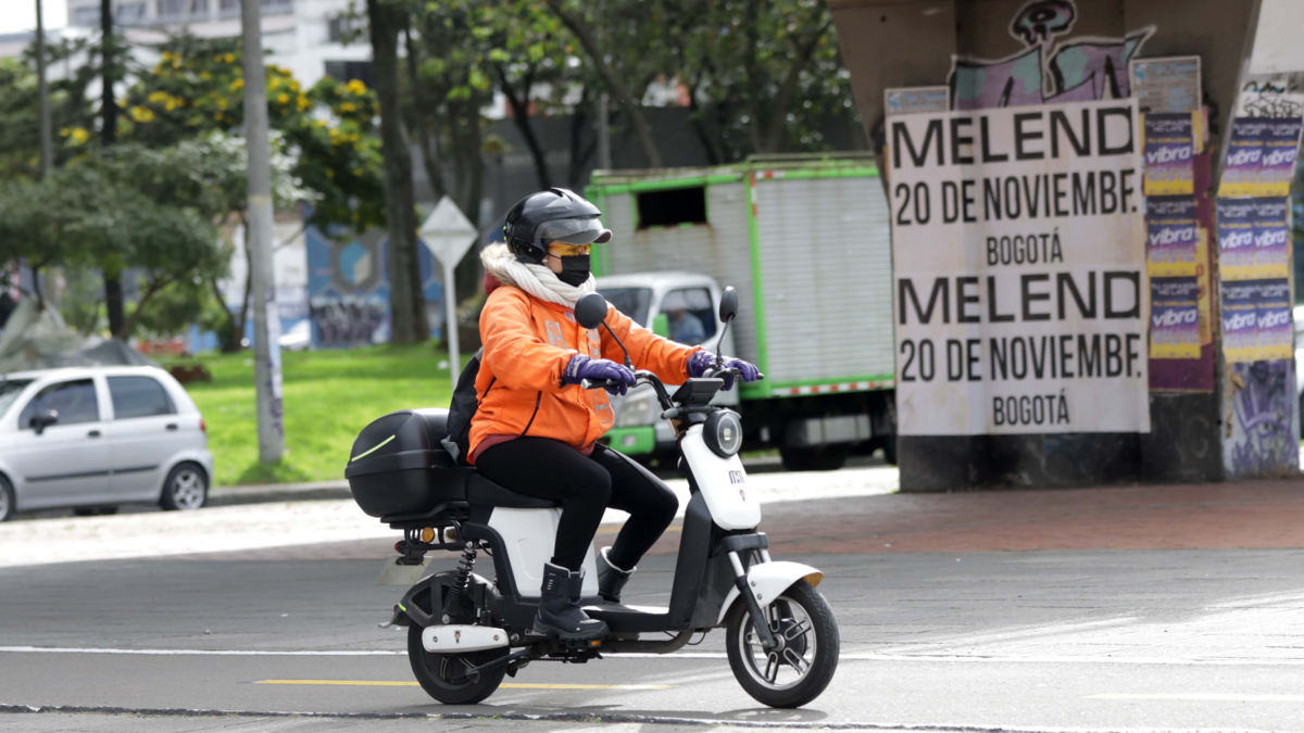 esto es lo que se sabe

 – Desde dentro