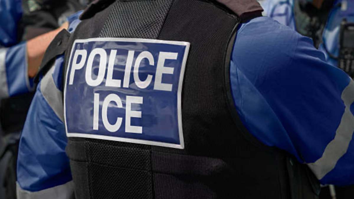 Vecinos denuncian presuntos operativos sin previo aviso en zonas de la ciudad

 – Desde dentro