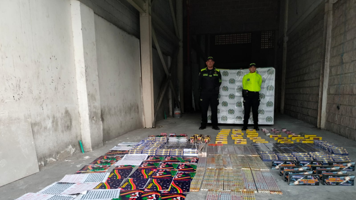 El distrito refuerza la convocatoria de celebraciones sin elementos pirotécnicos

 – Desde dentro