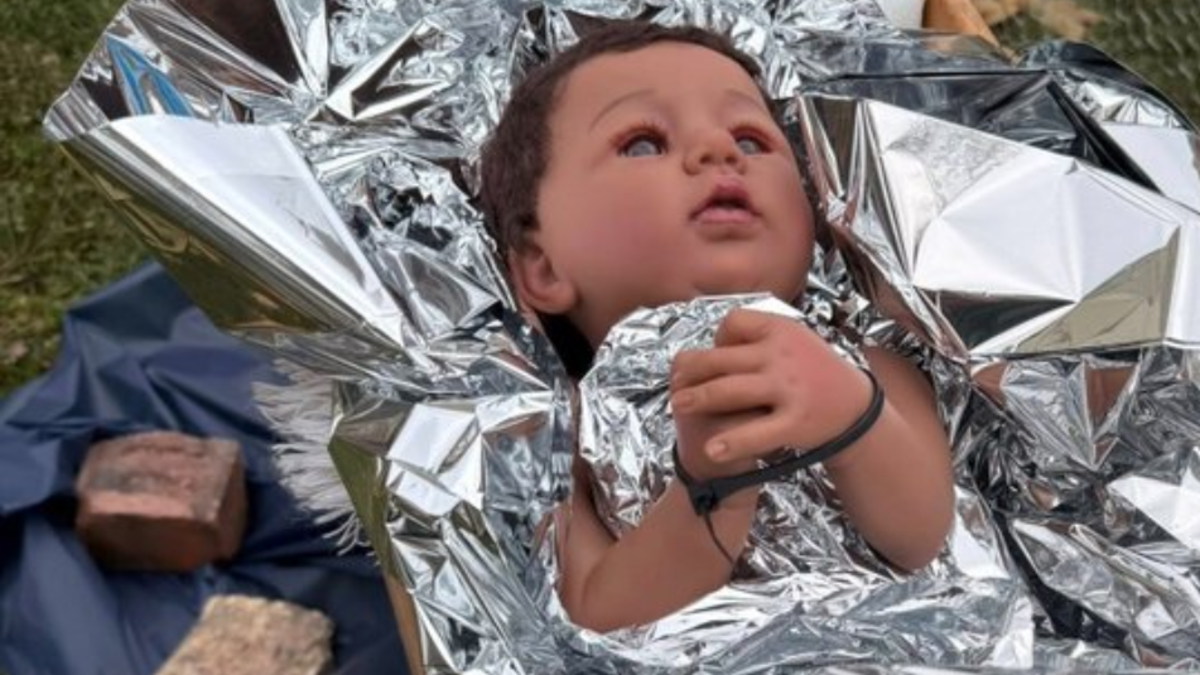 Iglesias de EE.UU. transforman el belén para condenar la separación de familias bajo la política de Trump

 – Desde dentro