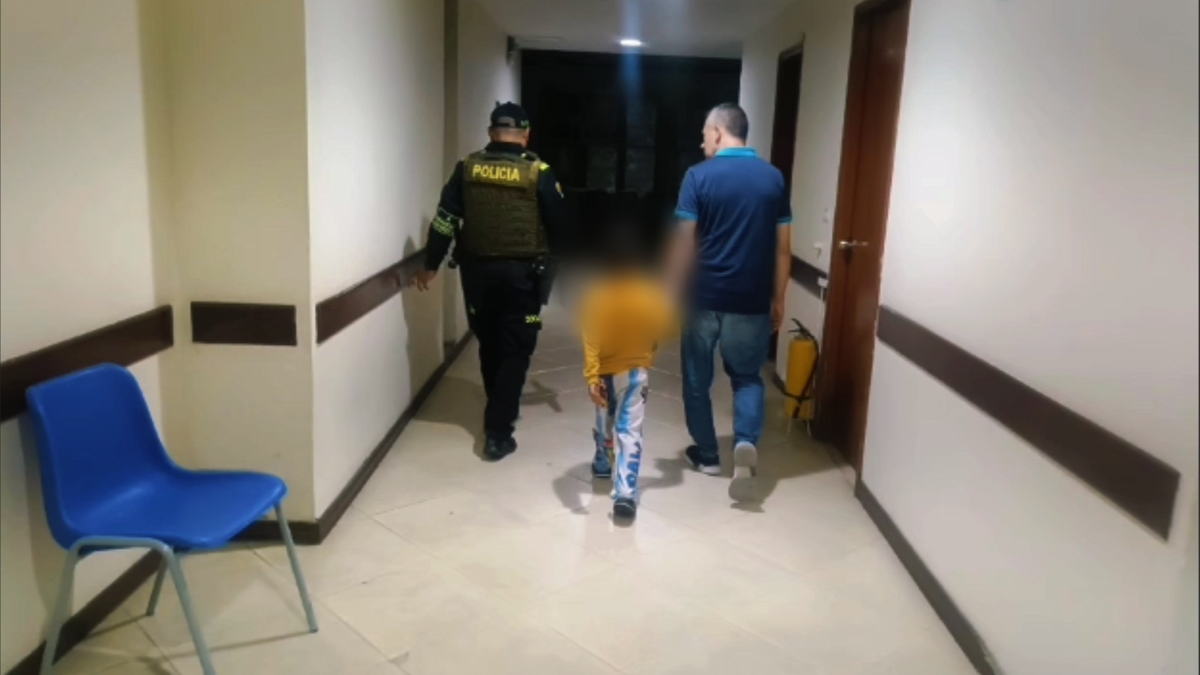 Rescatan a niño de 5 años que fue abandonado y pidió ayuda en la comuna 13

 – Desde dentro