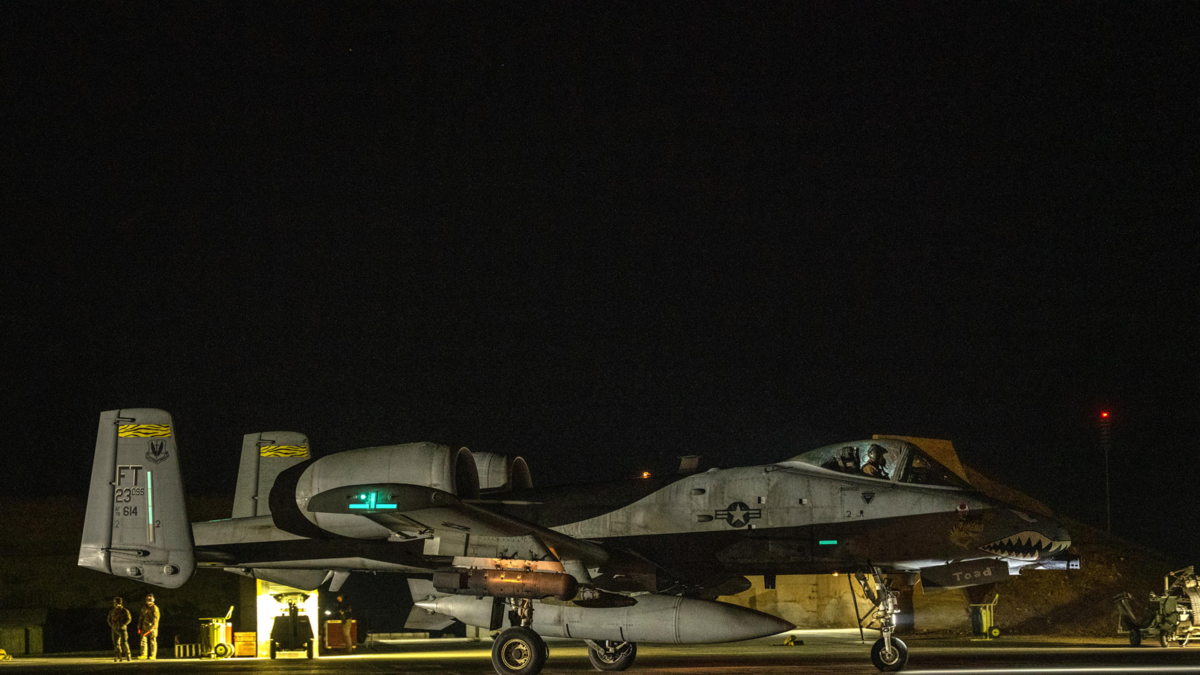 EE.UU. bombardeó más de 70 objetivos en una operación contra el grupo yihadista Estado Islámico en Siria

 – Desde dentro