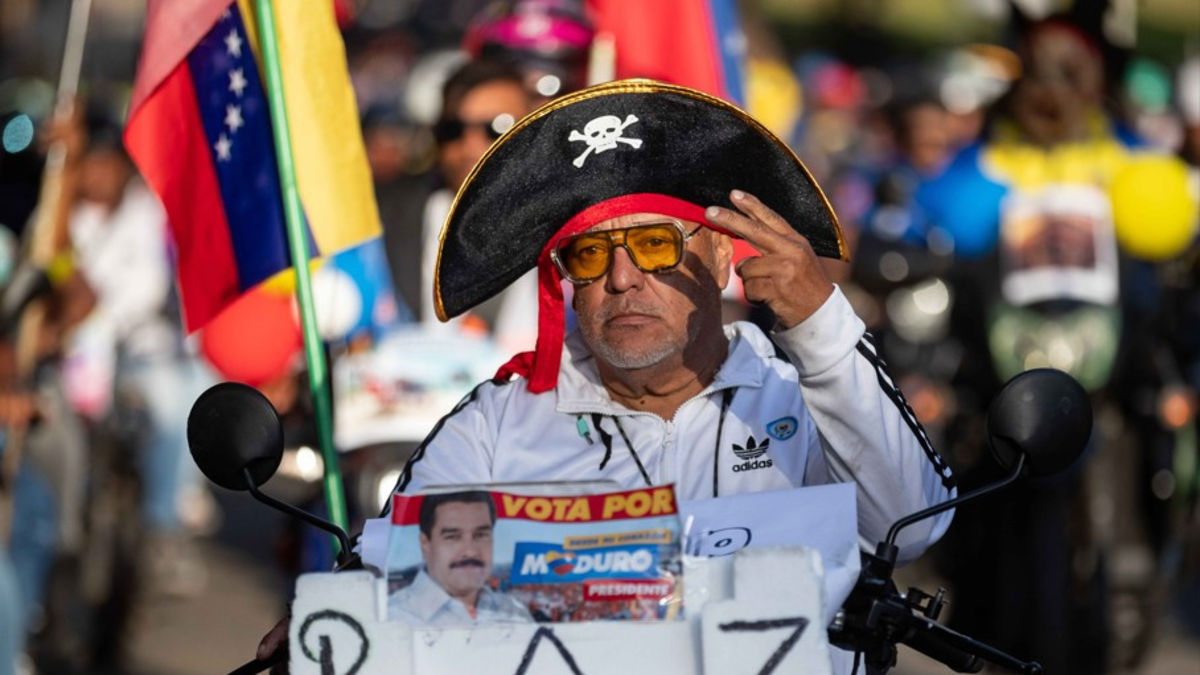 Asamblea Nacional de Venezuela aprueba ley que castiga con 20 años de prisión a quien apoye la ‘piratería’ de EE.UU.

 – Desde dentro