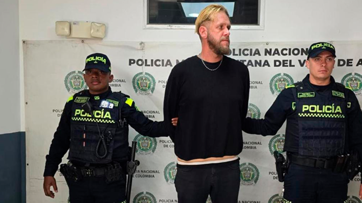 Fue sorprendido por otro adolescente y la madre del menor

 – Desde dentro