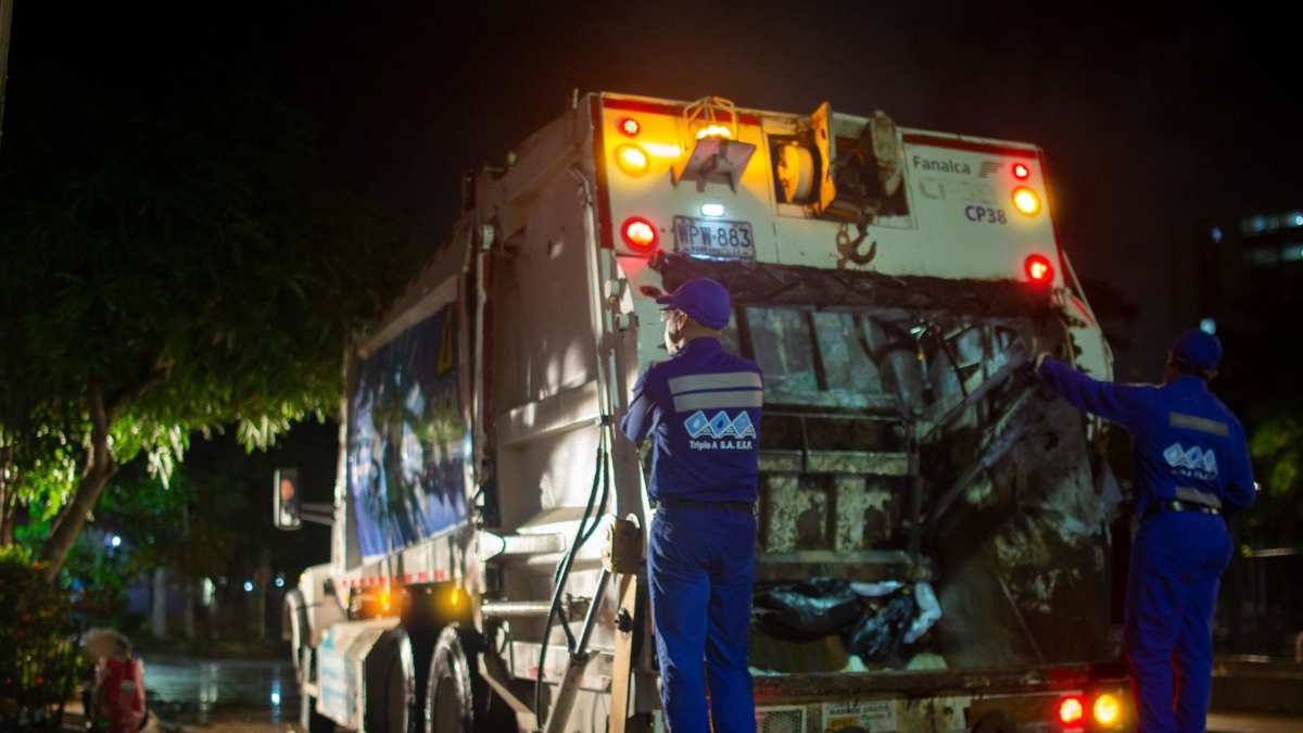 Así quedará el nuevo cronograma de recolección de basura los días 24 y 31 de diciembre en los distritos de Barranquilla y los municipios del Atlántico

 – Desde dentro