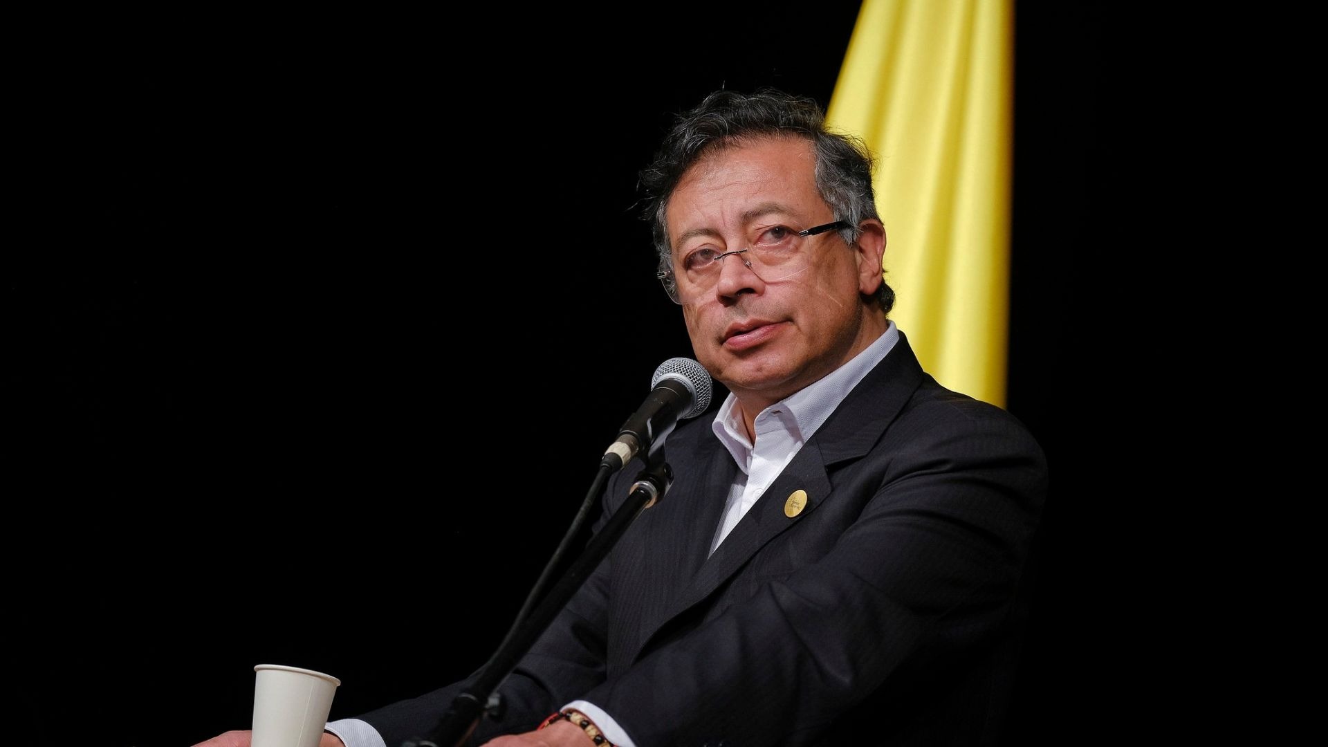 Petro introduce un nuevo arancel del 30% a Ecuador

 – Desde dentro