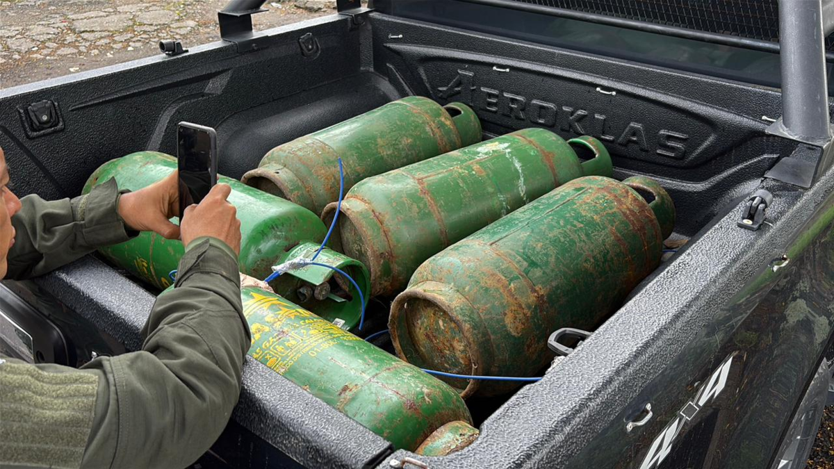 Gracias a la oportuna acción ciudadana se evitó trágico ataque terrorista a una comisaría del sur de Popayán

 – Desde dentro
