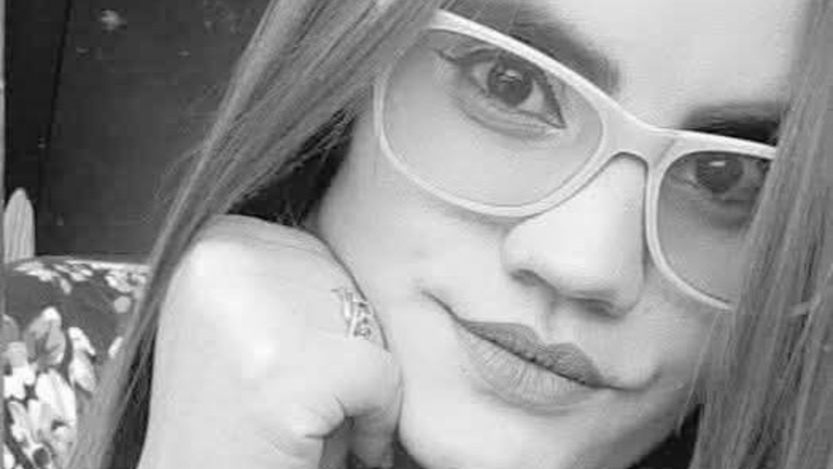 Habría indicios de que habría sido un femicidio que involucra al comandante y su pareja

 – Desde dentro