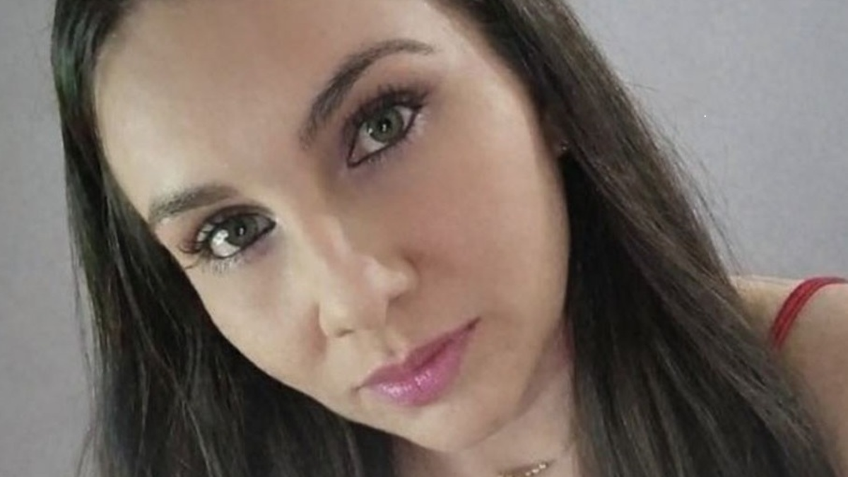 hombres armados la echaron de la casa

 – Desde dentro