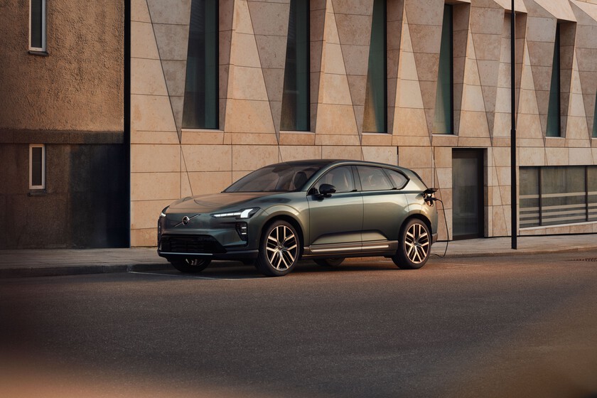 ficha técnica, fotos, características, precio, fecha

 – Desde dentro