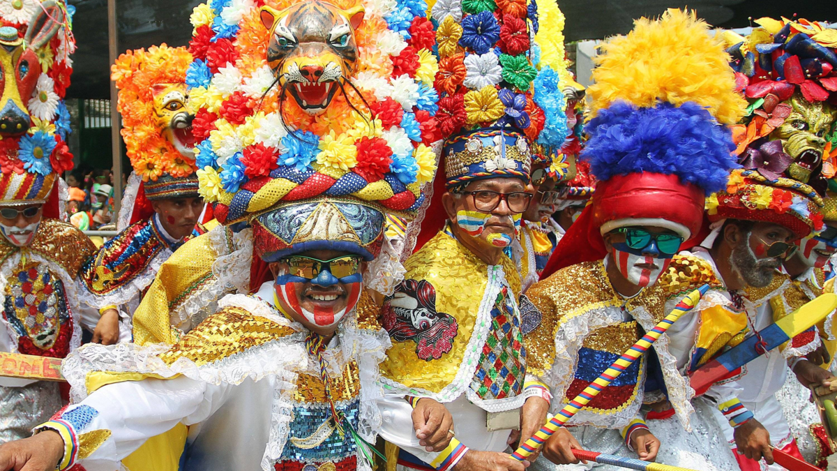 Más de 1.400 eventos planificados, 800 completamente gratuitos.

 – Desde dentro