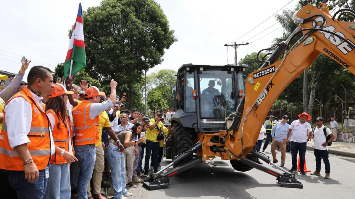 revelamos un ambicioso plan para transformar radicalmente la avenida de Ciudad de Cali, afectada por décadas de abandono

 – Desde dentro