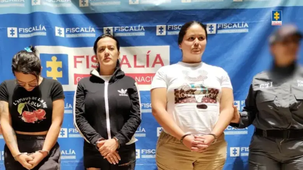 Mujeres acusadas de realizar cirugías estéticas irregulares en Medellín y contagiar a decenas de pacientes con bacterias mortales

 – Desde dentro