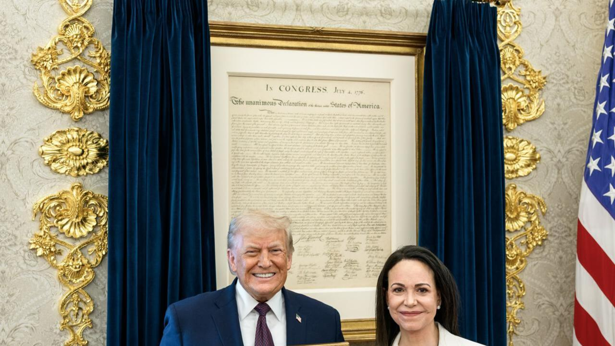 Donald Trump y María Corina Machado se reúnen a puerta cerrada en la Casa Blanca para discutir próximos pasos en la «transición de Venezuela»

 – Desde dentro