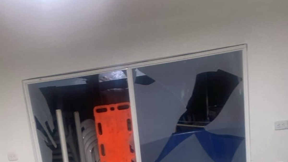 Casas y el hospital fueron destruidos

 – Desde dentro