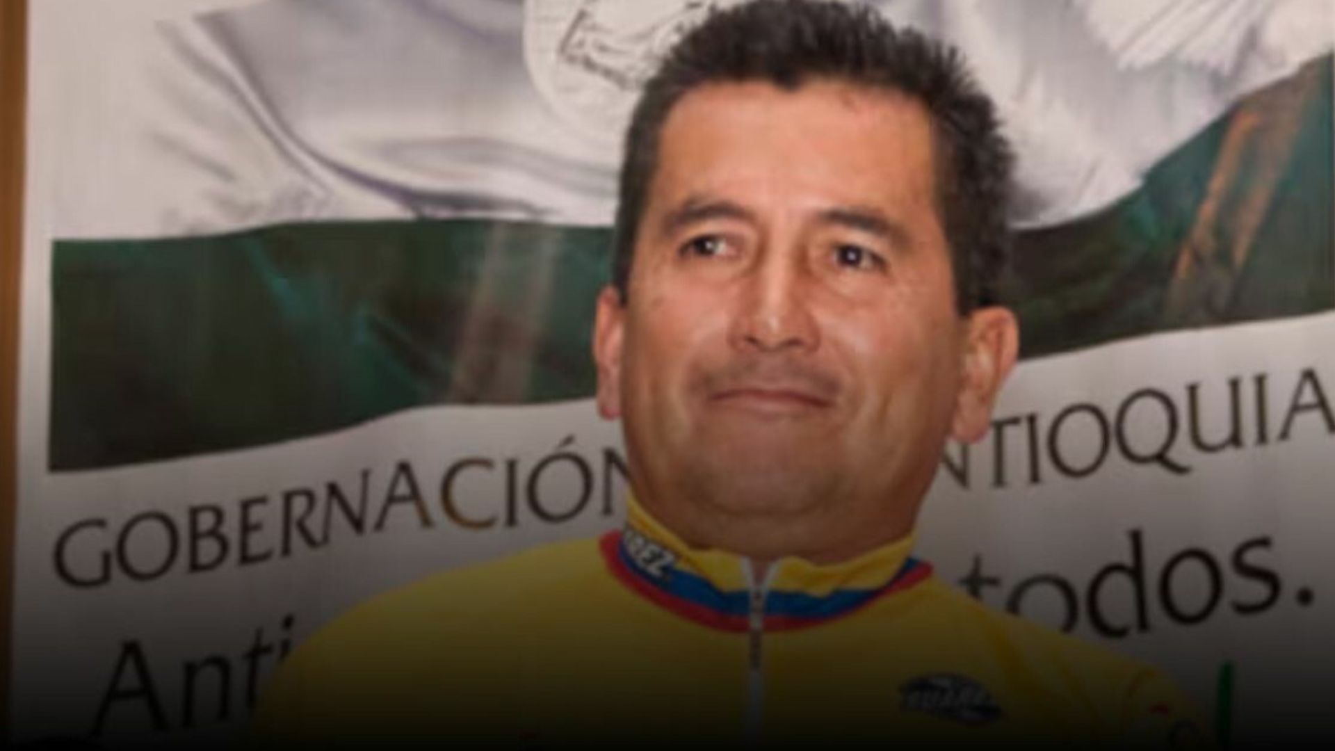 La Fiscalía abrió una investigación contra el exciclista Lucho Herrera y su hermano

 – Desde dentro