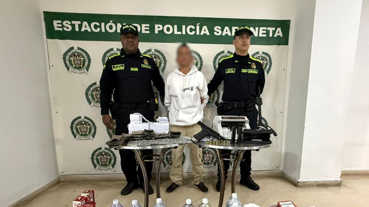 Insólito hallazgo de la Policía en Sabaneta (Antioquia)

 – Desde dentro