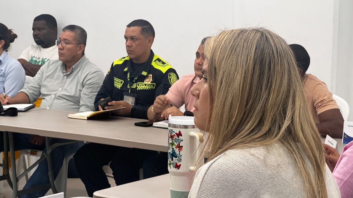 Investigan desde la mafia hasta la infiltración de grupos armados

 – Desde dentro