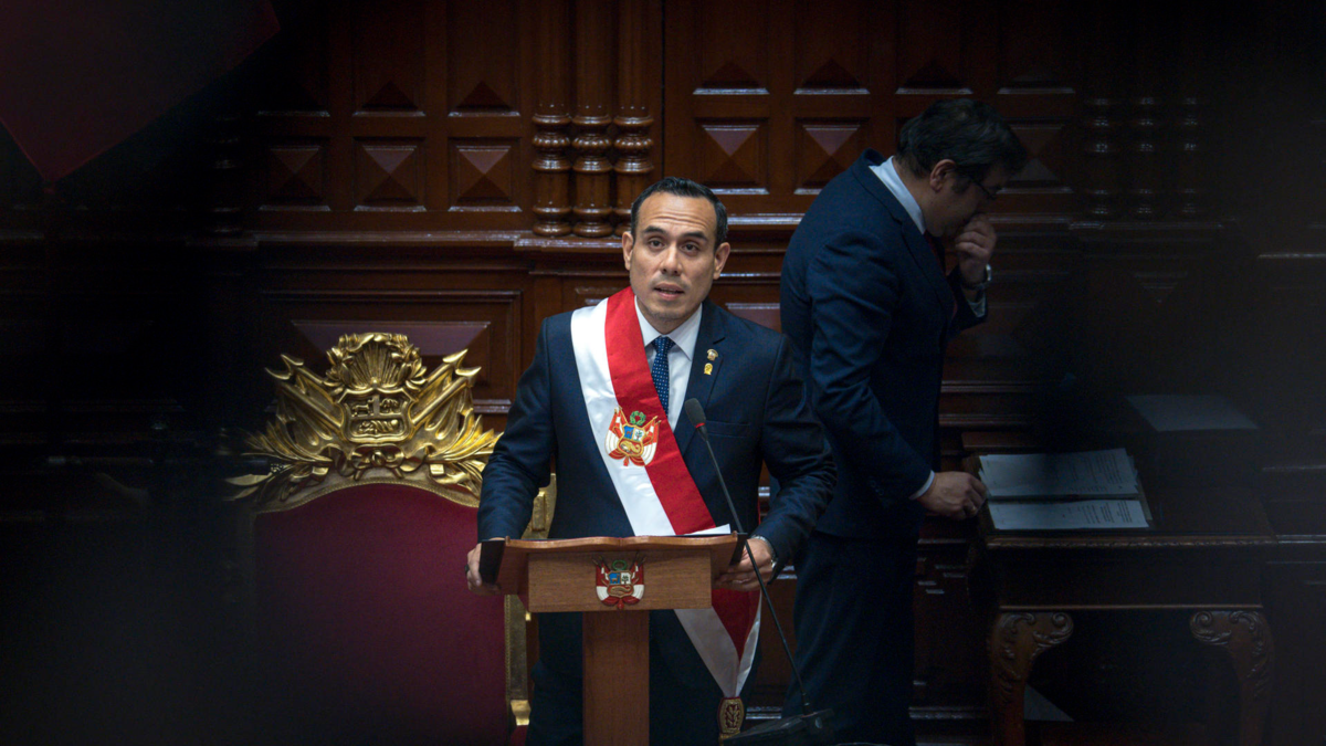 Asumió el cargo hace cuatro meses.

 – Desde dentro