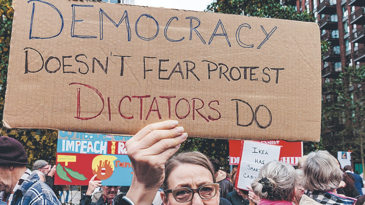 La opaca ilusión de los regímenes autoritarios

 – Desde dentro