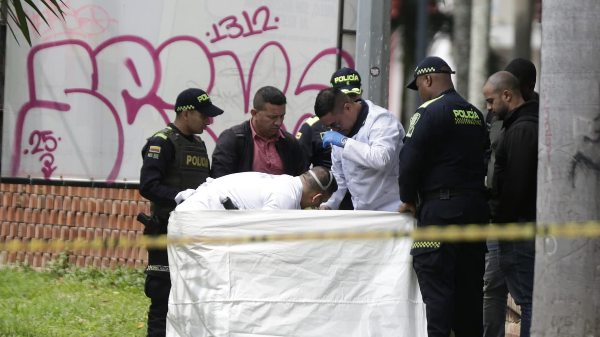 Investigan rituales y mensajes de delincuentes

 – Desde dentro