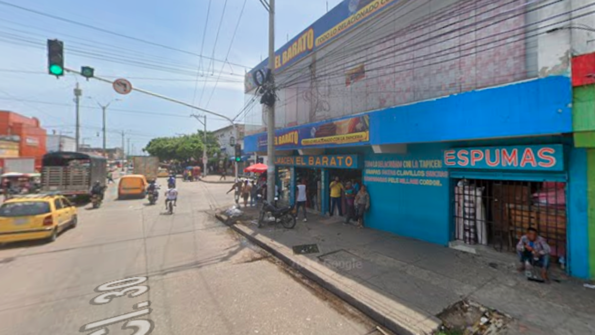 Un mototaxista recibió 14 disparos frente a la iglesia de San Roque

 – Desde dentro