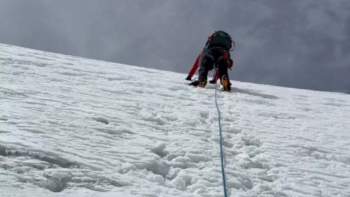 Alpinistas de Colombia y Gran Bretaña cubren una nueva ruta hacia la cumbre del Simón Bolívar

 – Desde dentro