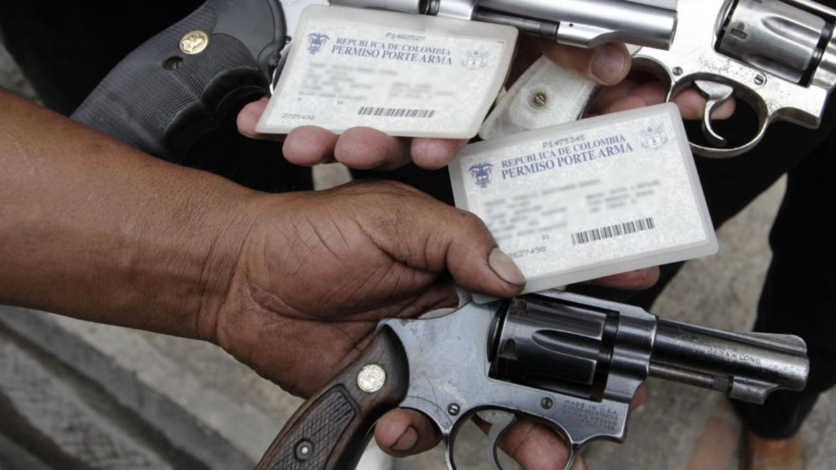 ¿Por qué se emitió esta resolución?

 – Desde dentro