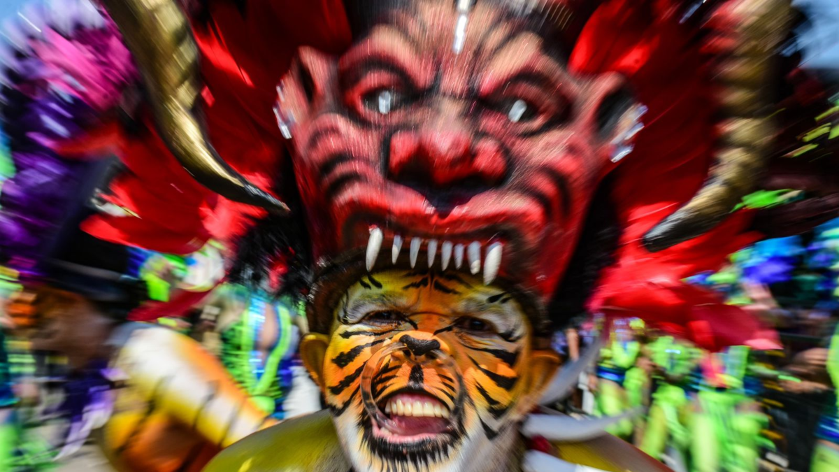 Batalla de Flores 2026 celebra el 35 aniversario de Cumbiódromo con un colosal desfile lleno de tradición, música y fantasía

 – Desde dentro