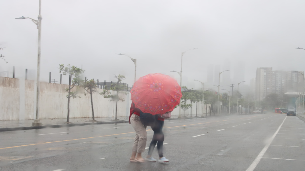 Las lluvias continuarán el martes y se mantendrán situaciones de emergencia en varias zonas

 – Desde dentro