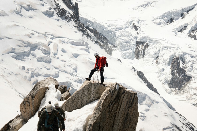 Cuando un alpinista vive experiencias extremas en la montaña, su cerebro empieza a imaginar algo: un “tercer hombre”

 – Desde dentro