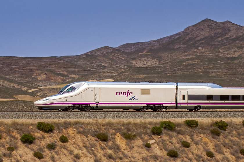 Una web nos confirma que hay 1.000 puntos conflictivos en las carreteras españolas. Y Adif nos demostró que puede bloquearlo en cuestión de horas

 – Desde dentro