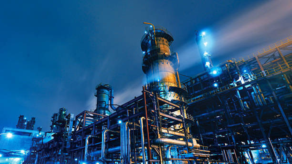 Qatar Energy detiene la producción de gas tras los ataques de Irán y el precio en Europa sube un 39%

 – Desde dentro