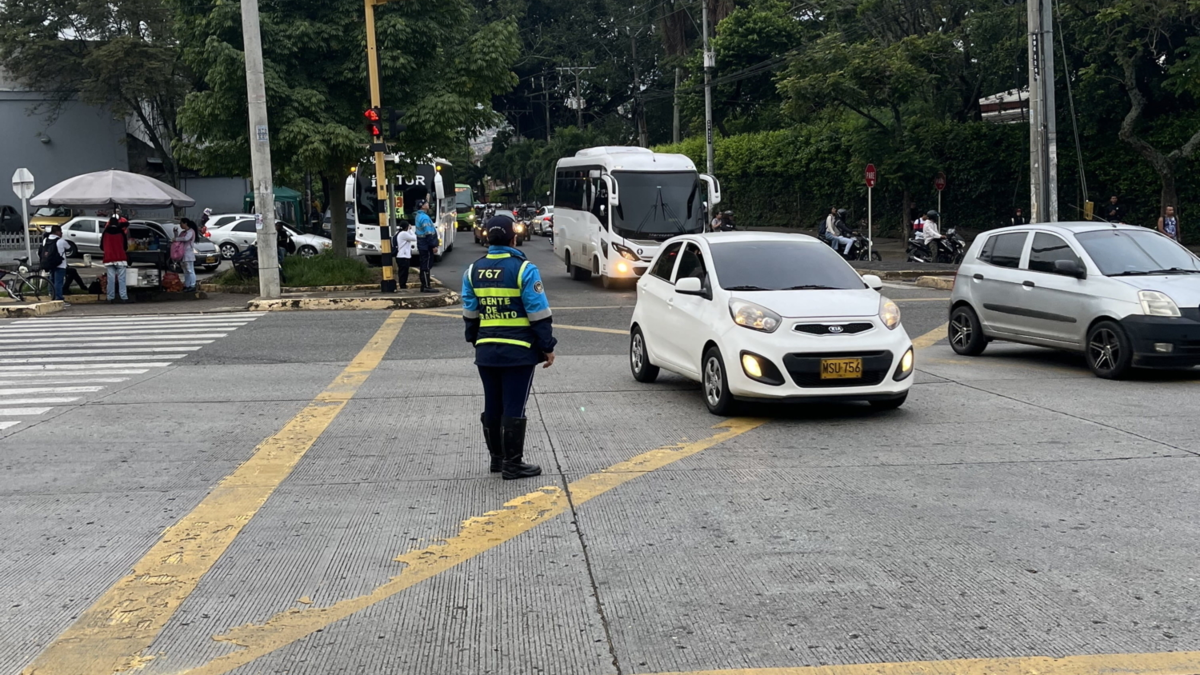 Cali lanza una ‘Ola Verde’ para mejorar la movilidad en toda la ciudad

 – Desde dentro
