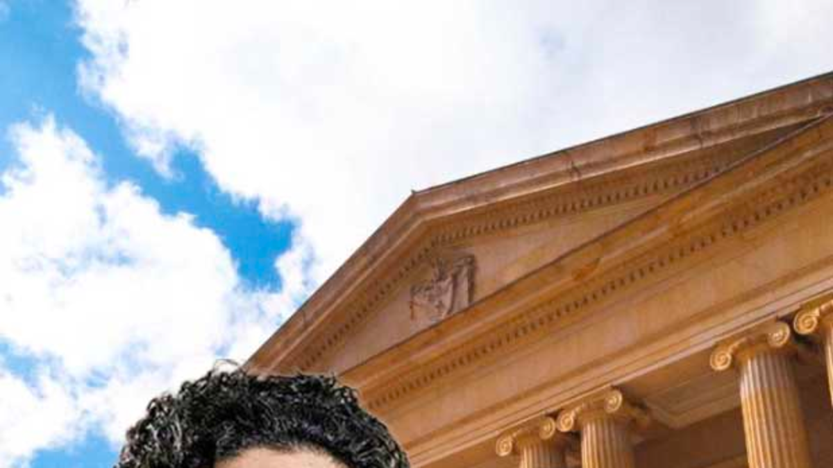 ¿Quién es Aida Quilcué, candidata a la vicepresidencia de Iván Cepeda y una de las líderes más importantes del suroccidente colombiano?

 – Desde dentro