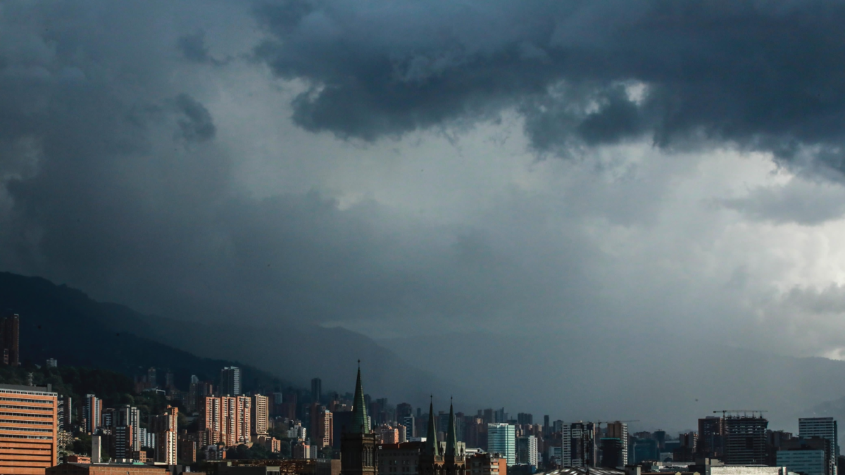 protocolos y planes de contingencia

 – Desde dentro