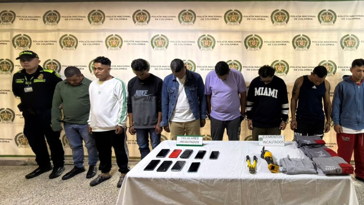 Este era su modus operandi

 – Desde dentro