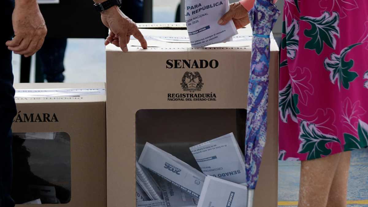 “Teníamos miedo, pero salimos a ejercer nuestro derecho”.

 – Desde dentro