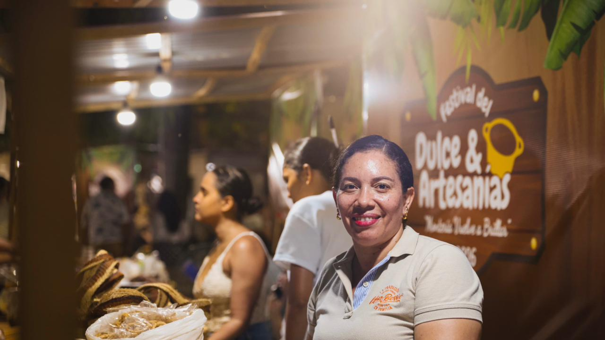 Mujeres afectadas por la inundación en Córdoba son las heroínas de la Fiesta de los Dulces, que se realiza en Montería durante la Semana Santa

 – Desde dentro