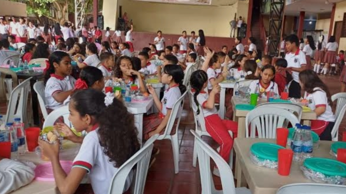 En Fromlejo, está en riesgo la continuidad del plan de alimentación escolar (PAE). ¿Qué está sucediendo?

 – Desde dentro