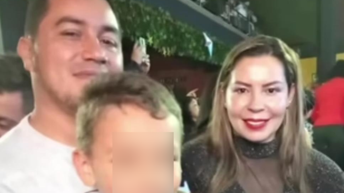 el hijo se salvó de la muerte y continuó su viaje

 – Desde dentro